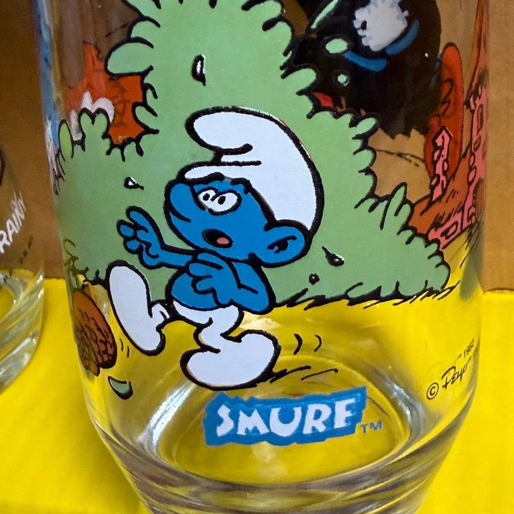 2 Vintage‎ 1982 Smurfs Glasses w/ Gargamel Azrael Wallace Berrie Peyo Collector